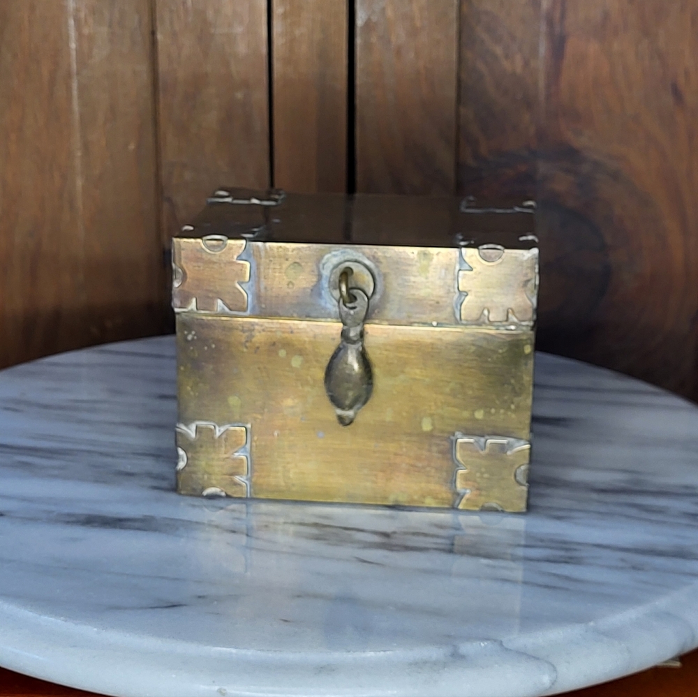 Vintage Brass Trinket Box - Picture 3 of 14